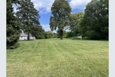 3814 S Kinnickinnic Ave, Saint Francis, WI 53235 - Photo 1