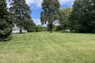 3814 S Kinnickinnic Ave, Saint Francis, WI 53235 - Photo 1