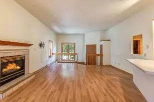 1680 N Astor St, Milwaukee, WI 53202 - Photo 1