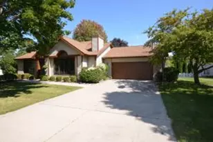 331 Indian Mound Pkwy, Whitewater, WI 53190 - Photo 1