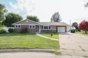 131 Kens Ln, West Salem, WI 54669 - Photo 1