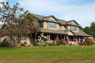 W249S6130 Deerfield Cir, Waukesha, WI 53189 - Photo 1