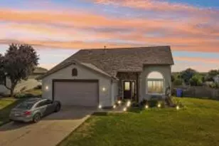 605 Autumn Crest Dr, Watertown, WI 53094 - Photo 1