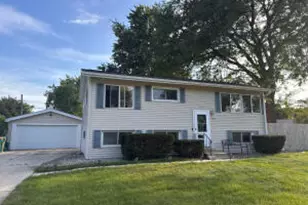 722 Thomas St, Fond du Lac, WI 54935 - Photo 1