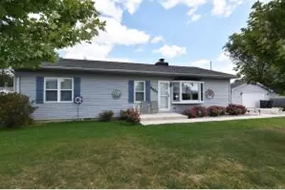 6407  247th Ave, Paddock Lake, WI 53168 - Photo 1