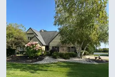 2627 W Lake Isle Dr, Mequon, WI 53092 - Photo 1