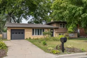 2612 30th St, La Crosse, WI 54601 - Photo 1