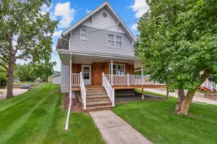 233 W Sumner St, Hartford, WI 53027 - Photo 1