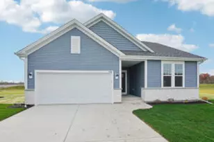 9636 S Sophia Ct, Franklin, WI 53132 - Photo 1