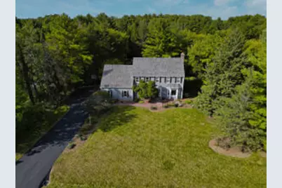 389  Juniper Ct, Delafield, WI 53018 - Photo 1