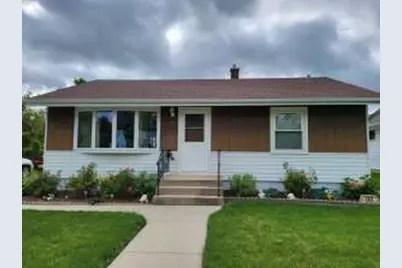 732  Pennsylvania Ave, West Bend, WI 53095 - Photo 1