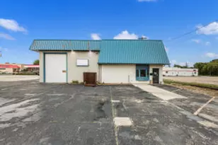 2904 Calumet Ave, Manitowoc, WI 54220 - Photo 1