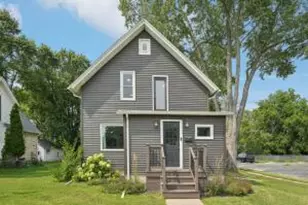 402 W 3rd St, Oconomowoc, WI 53066 - Photo 1