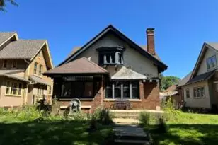 2630 N Grant Blvd, Milwaukee, WI 53210 - Photo 1