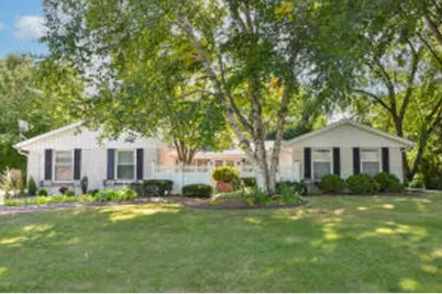 21965  Valiant Dr, Brookfield, WI 53045 - Photo 1