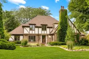 305 Sheffield Dr, Brookfield, WI 53005 - Photo 1