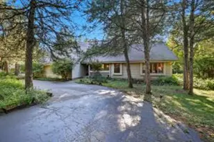 35048 Wayfare Trl, Summit, WI 53066 - Photo 1