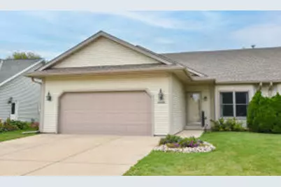 W213N16581  Glen Brooke Dr, Jackson, WI 53037 - Photo 1