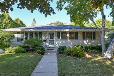 3032  93rd St, Sturtevant, WI 53177 - Photo 1