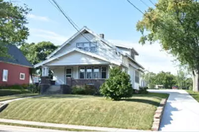 30 W Center Ave, Cedar Grove, WI 53013 - Photo 1