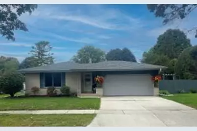 N91W6149  Arbor Dr, Cedarburg, WI 53012 - Photo 1