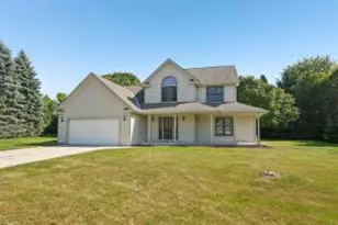 1615 Tennis Ln, Sheboygan, WI 53083 - Photo 1