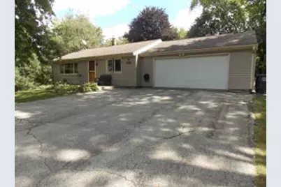 7618 S North Cape Rd, Franklin, WI 53132 - Photo 1