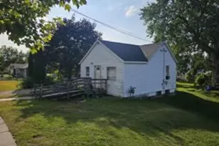 651 E Decker St, Viroqua, WI 54665 - Photo 1