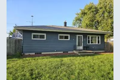 902  Columbia Ave, South Milwaukee, WI 53172 - Photo 1