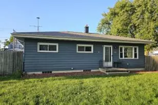 902 Columbia Ave, South Milwaukee, WI 53172 - Photo 1