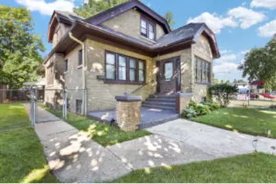 3069 N 52nd St, Milwaukee, WI 53210 - Photo 1