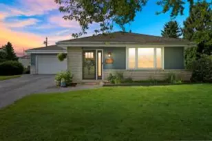 N94W16667 Cumberland Rd, Menomonee Falls, WI 53051 - Photo 1