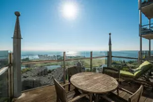 1313 N Franklin Pl, Milwaukee, WI 53202 - Photo 1