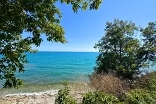 1122 Lawndale Ave, Racine, WI 53403 - Photo 1