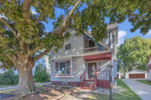 402 Otter Ave, Oshkosh, WI 54901 - Photo 1