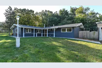 6727  Lincolnshire Dr, Racine, WI 53403 - Photo 1