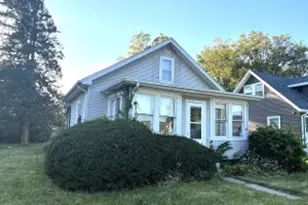 1511 Lowell St, Janesville, WI 53545 - Photo 1