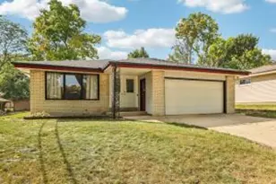 837 S 88th St, West Allis, WI 53214 - Photo 1