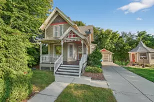 409 E Lake St, Lake Mills, WI 53551 - Photo 1