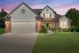 3770 E Stargrass Ln, Oak Creek, WI 53154 - Photo 1