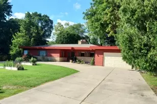 1130 E Fairy Chasm Rd, Bayside, WI 53217 - Photo 1