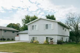 1101 E Cedar Ave, Manitowoc, WI 54220 - Photo 1