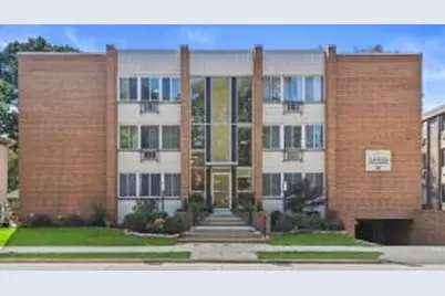 825 E Henry Clay St, Whitefish Bay, WI 53217 - Photo 1