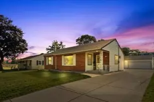 1139 4th Ave, Grafton, WI 53024 - Photo 1