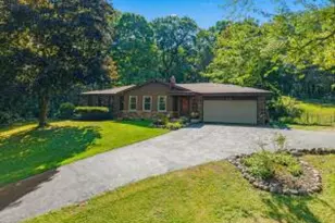 S27W30015 N Bethesda Cir, Genesee, WI 53188 - Photo 1