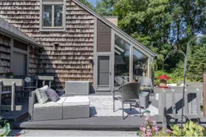 95  Woodfield Ct, Racine, WI 53402 - Photo 1