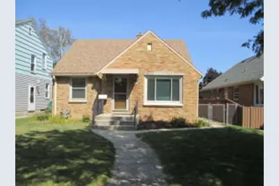 3306 W Poe St, Milwaukee, WI 53215 - Photo 1