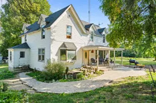 W5920 Willow Bend Rd, Walworth, WI 53184 - Photo 1