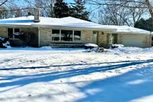 1920 Fairhaven Blvd, Elm Grove, WI 53122 - Photo 1