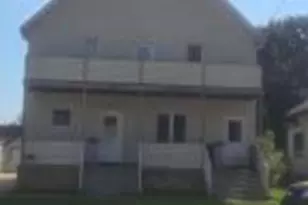 1307 Marshall St, Manitowoc, WI 54220 - Photo 1